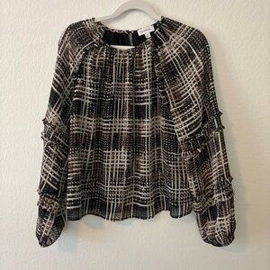 Evereve Black and Cream Blouse